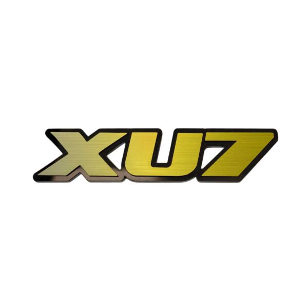 آرم XU7 طلایی